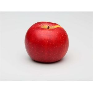 Jablka z obchodů i trhů obsahují pesticidy, jen biojablka jsou výjimkou
