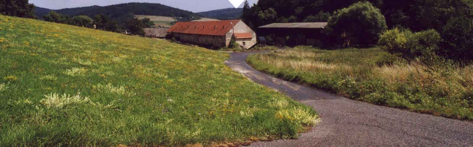 Společnost Country Life, s. r. o.